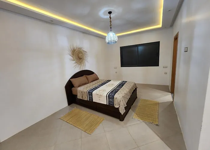 Lmharza House