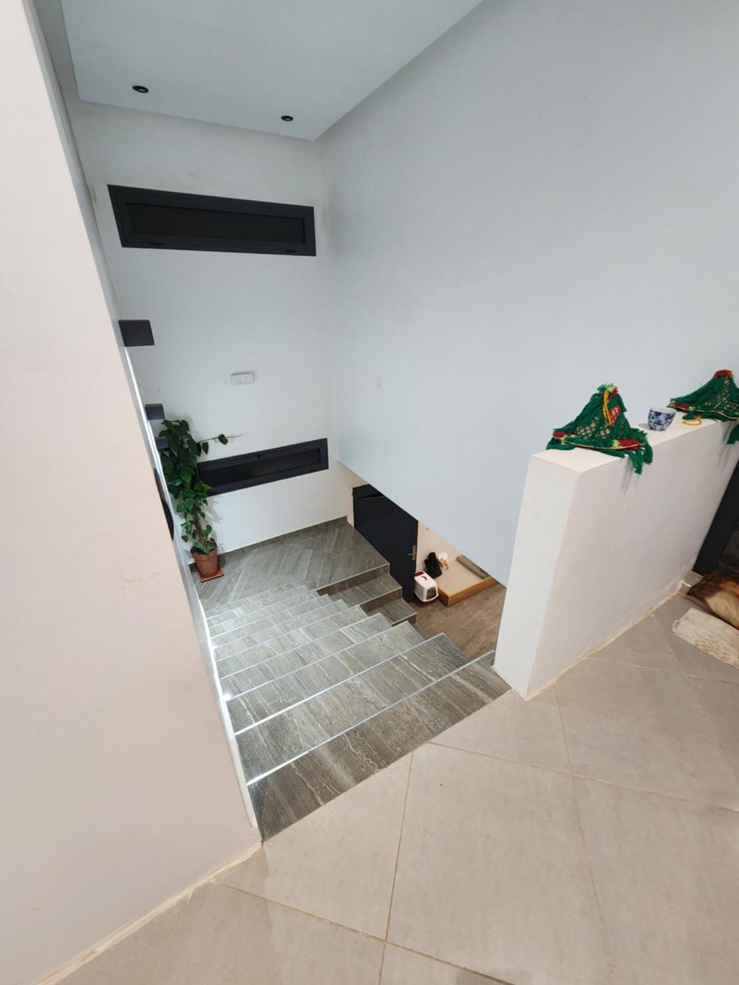 Lmharza House *